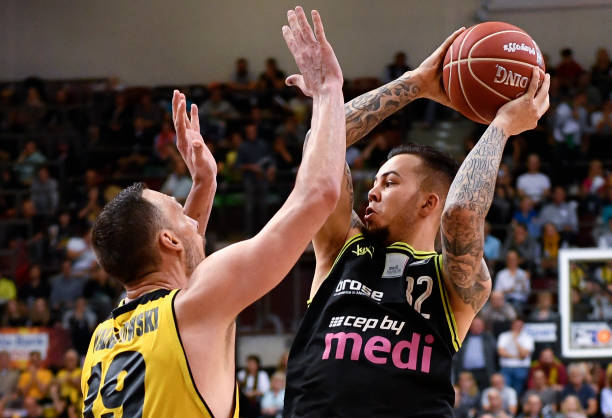 避复杂转会 避复杂转会