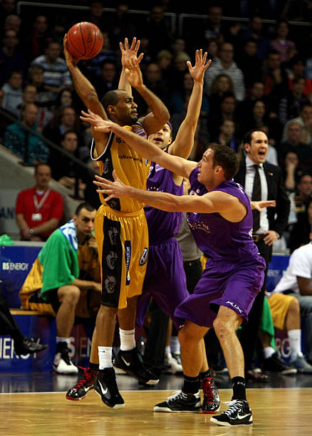 中场核心 中场核心